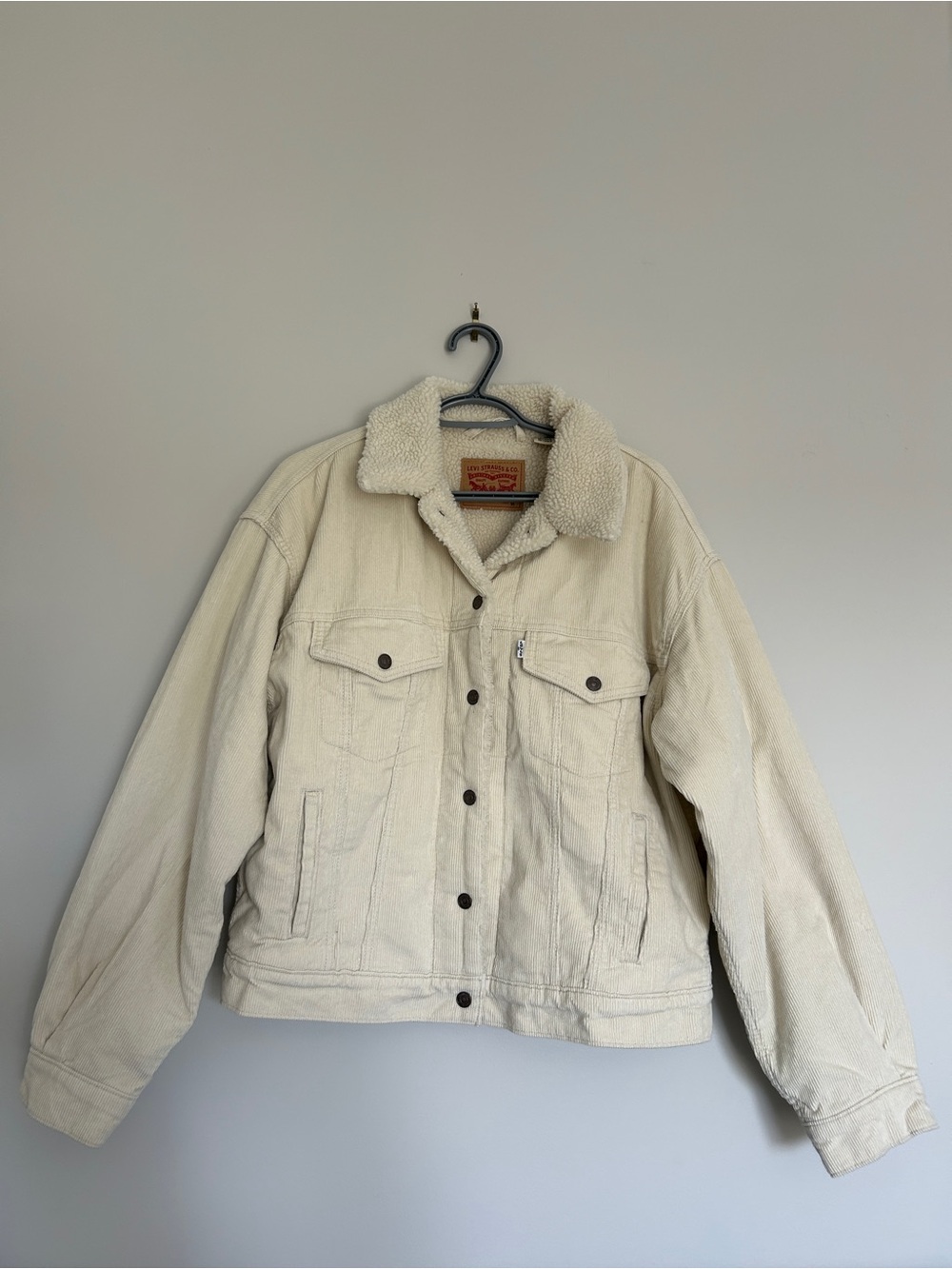 NEW Levi’s corduroy jacket